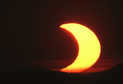 Finsternis bei Sonnenaufgang